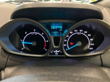 2016-Ford-EcoSport-15-TDCi-Titanium_9