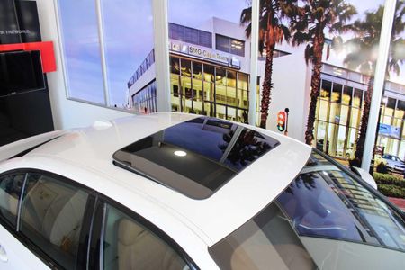 2024-BMW-3-Series-330i-M-Sport-Auto_7