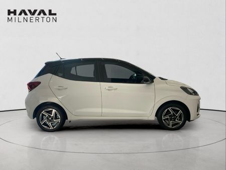 2023-Hyundai-Grand-i10-10-Fluid_2