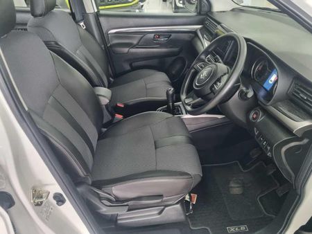2026-Suzuki-XL6-15-GL_5