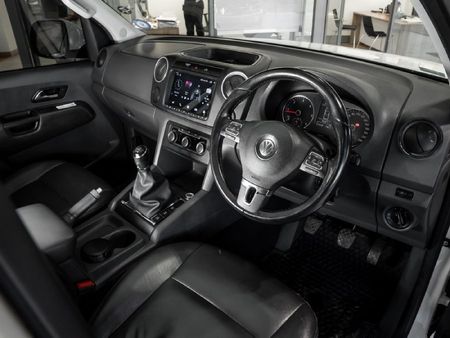 2014-Volkswagen-Amarok-20-TDI-Trendline-103kW-Double-Cab_16