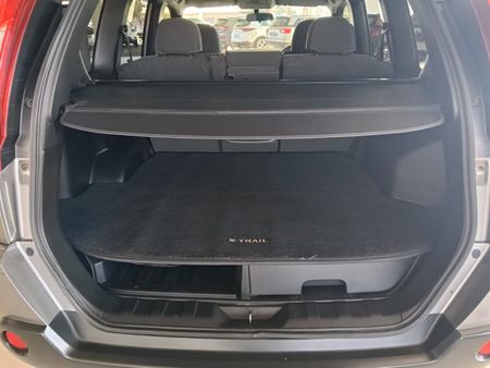 2012-Nissan-X-Trail-20-dCi-4x2-XE_6