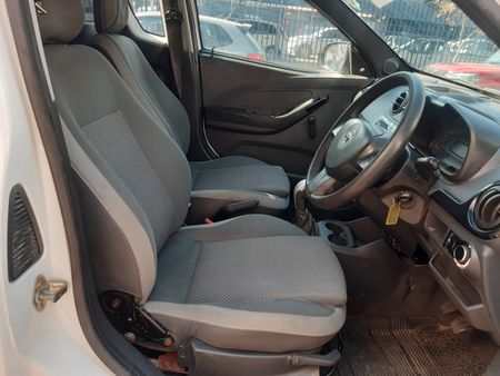 2016-Chevrolet-Utility-14-Sport_3