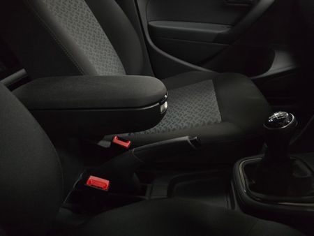 2026-Volkswagen-Polo-Vivo-14-Life_11