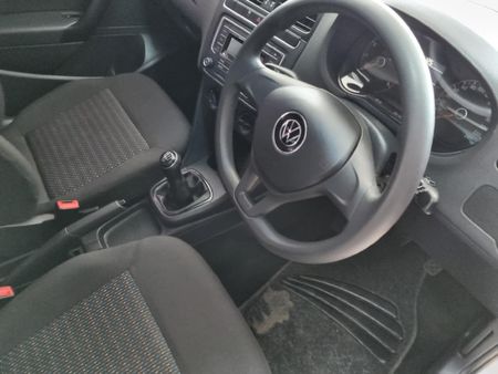 2022-Volkswagen-Polo-Vivo-14-Trendline-5-dr_10