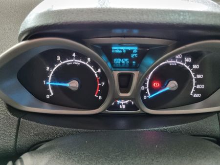 2016-Ford-EcoSport-10-EcoBoost-Titanium_11