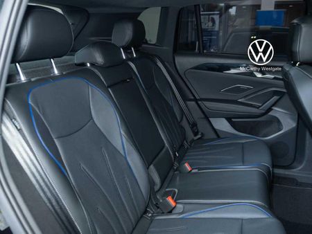 2026-Volkswagen-Tiguan-20-TSI-R-Line-4Motion-Auto_17