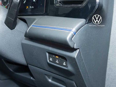 2026-Volkswagen-Tiguan-20-TSI-R-Line-4Motion-Auto_24