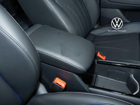 2026-Volkswagen-Tiguan-20-TSI-R-Line-4Motion-Auto_25
