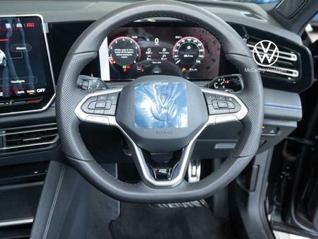 2026-Volkswagen-Tiguan-20-TSI-R-Line-4Motion-Auto_28