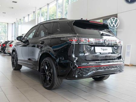 2026-Volkswagen-Tiguan-20-TSI-R-Line-4Motion-Auto_4