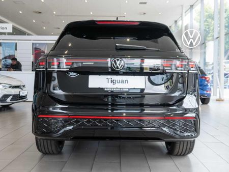 2026-Volkswagen-Tiguan-20-TSI-R-Line-4Motion-Auto_5