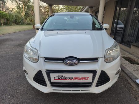 2013-Ford-Focus-20-GDi-Trend_1