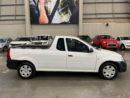 2021-Nissan-NP200-15-dCi-Safety-Pack_1