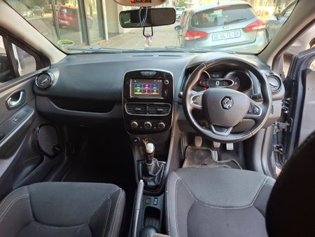 2019-Renault-Clio-IV-900T-Dynamique-5-dr-66kW_9