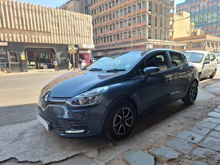 2019-Renault-Clio-IV-900T-Dynamique-5-dr-66kW_2