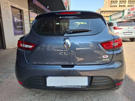 2019-Renault-Clio-IV-900T-Dynamique-5-dr-66kW_3