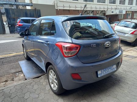 2017-Hyundai-Grand-i10-125-Fluid_3