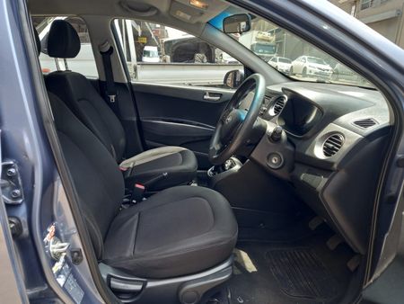 2017-Hyundai-Grand-i10-125-Fluid_7
