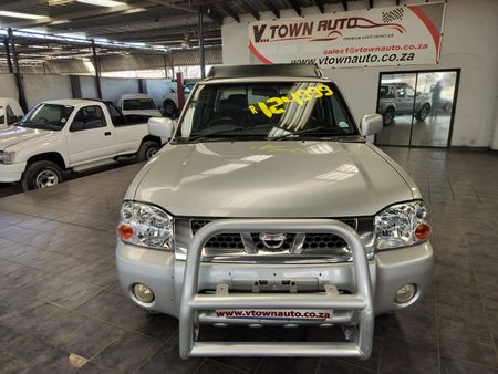 2008-Nissan-Hardbody-2400i-SE-Double-Cab_2