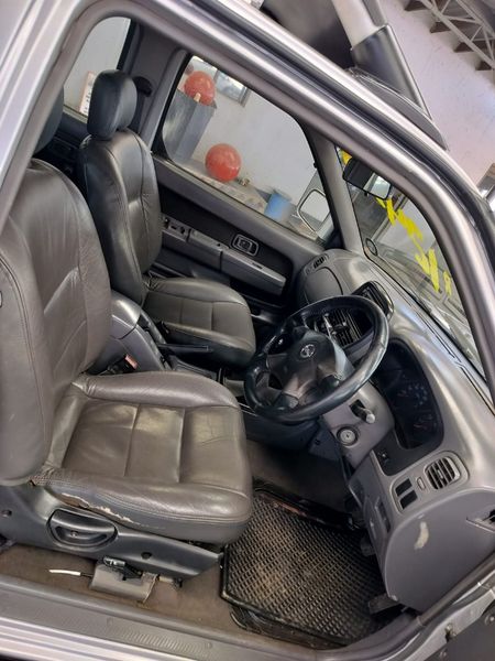 2008-Nissan-Hardbody-2400i-SE-Double-Cab_7