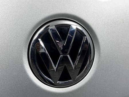 2017-Volkswagen-Polo-12-TSI-Highline-Auto-81kW_11