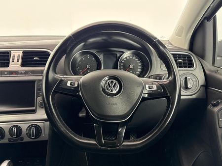 2017-Volkswagen-Polo-12-TSI-Highline-Auto-81kW_12