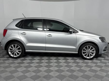 2017-Volkswagen-Polo-12-TSI-Highline-Auto-81kW_17