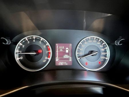2025-Toyota-Starlet-Cross-15XS_13