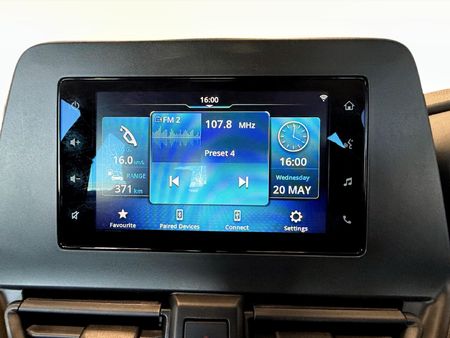 2025-Toyota-Starlet-Cross-15XS_16