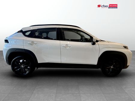 2025-Toyota-Starlet-Cross-15XS_2