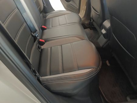 2025-Volkswagen-Polo-10-TSI-Life_19