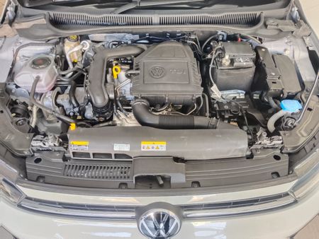 2025-Volkswagen-Polo-10-TSI-Life_21