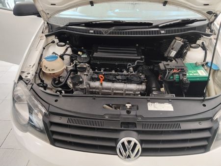 2012-Volkswagen-Polo-Vivo-14-Trendline_12