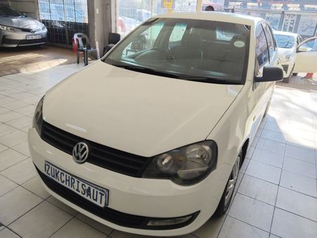 2012-Volkswagen-Polo-Vivo-14-Trendline_2