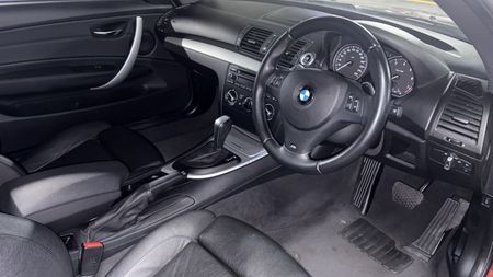 2012-BMW-1-Series-125i-Coupe-M-Sport-Auto_11