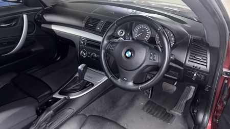2012-BMW-1-Series-125i-Coupe-M-Sport-Auto_8