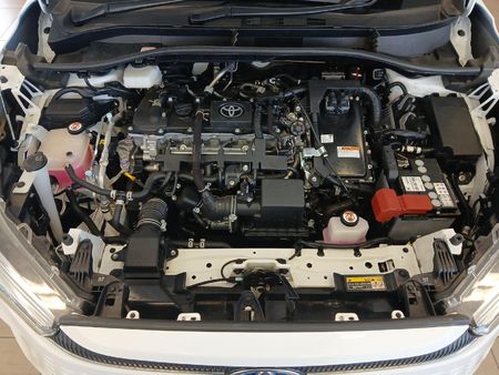 2026-Toyota-Corolla-Cross-18-XS-Hybrid_8