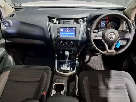 2025-Nissan-Navara-25-DDTi-SE-Auto-Double-Cab_10