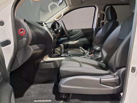 2025-Nissan-Navara-25-DDTi-SE-Auto-Double-Cab_18