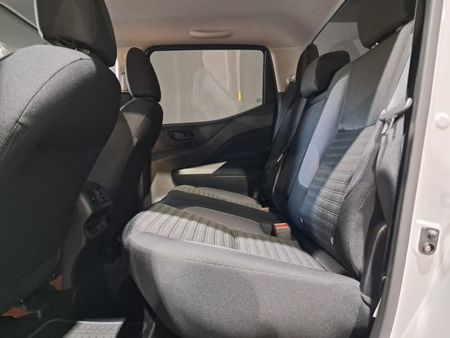 2025-Nissan-Navara-25-DDTi-SE-Auto-Double-Cab_19