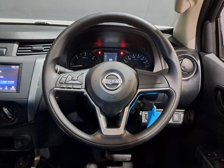 2025-Nissan-Navara-25-DDTi-SE-Auto-Double-Cab_8