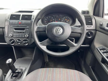 2006-Volkswagen-Polo-16-Comfortline_8