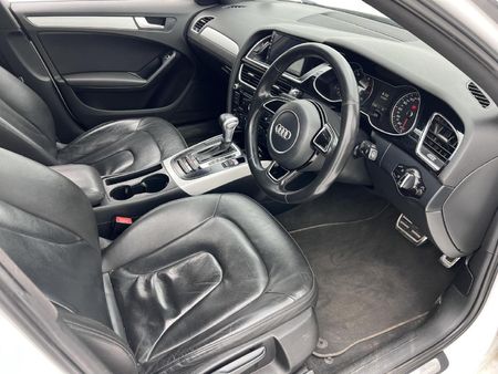 2016-Audi-A4-18-T-S-Auto_12