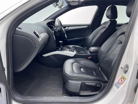 2016-Audi-A4-18-T-S-Auto_4