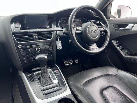2016-Audi-A4-18-T-S-Auto_5