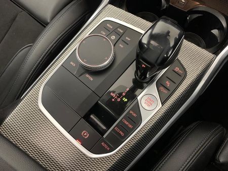 2021-BMW-3-Series-318i-M-Sport_9