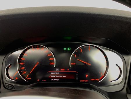 2021-BMW-3-Series-318i-M-Sport_15