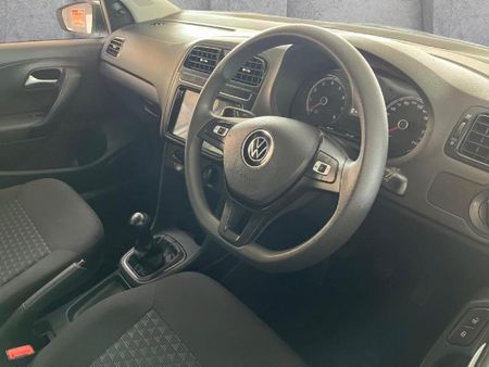 2025-Volkswagen-Polo-Vivo-14_8