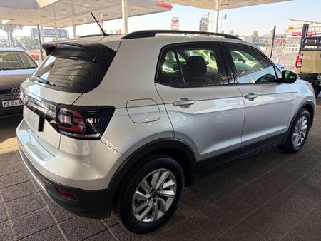 2022-Volkswagen-T-Cross-10-TSI-Comfortline-Auto_5